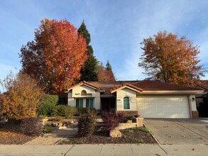 Building Photo - 1450 Penhurst Way