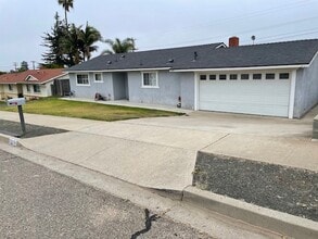 Building Photo - 1219 Pino Solo Dr
