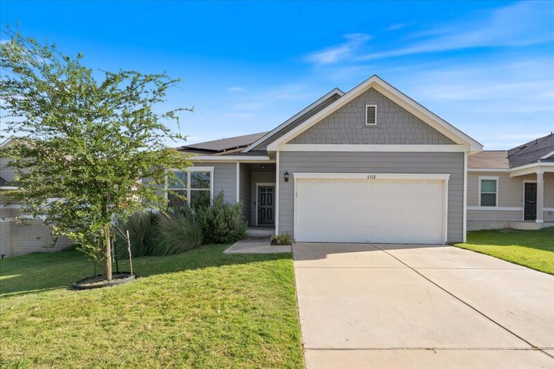Foto principal - 6312 Routenburn St