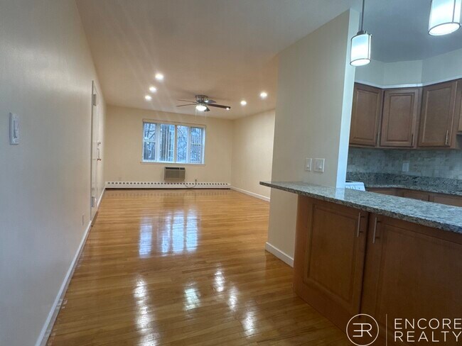 Building Photo - 59 Parkman St