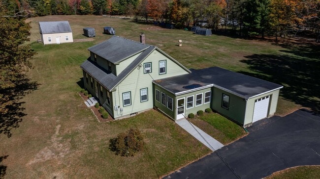 Building Photo - 12 Pound Rd