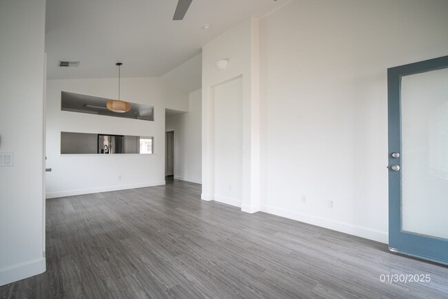 Building Photo - $3,400 / 3br - 1001ft2 - $3400 | 3br/2ba T...