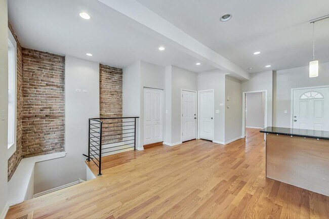 Foto del edificio - 2839 W Cortez St