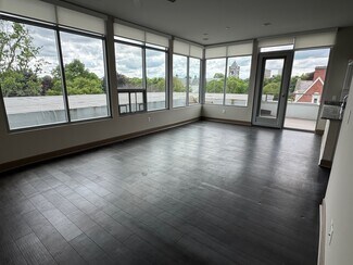 Building Photo - 600 East Ave