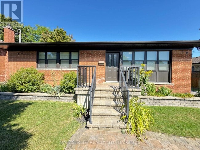 Building Photo - 50 MONKSWOOD Crescent