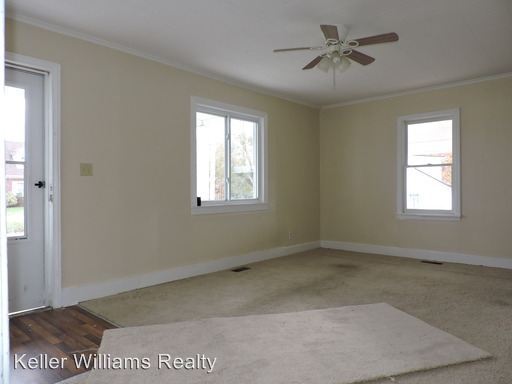 Building Photo - 443 Roan St