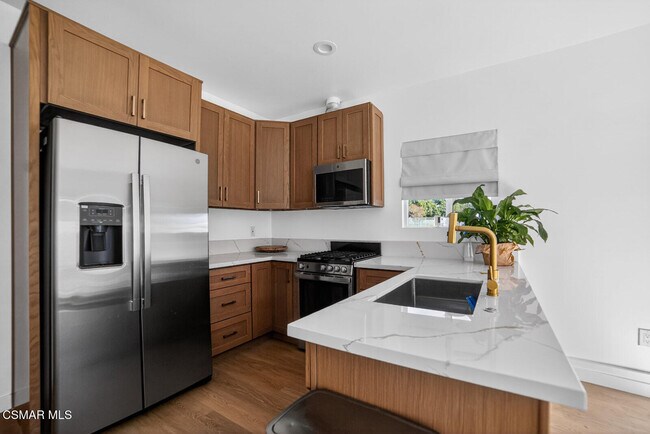 Foto del edificio - 7817 Nita Ave