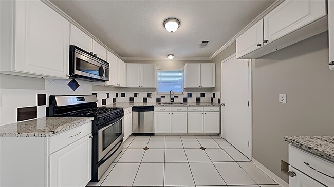 Foto del edificio - 5415 W Harrow Dr