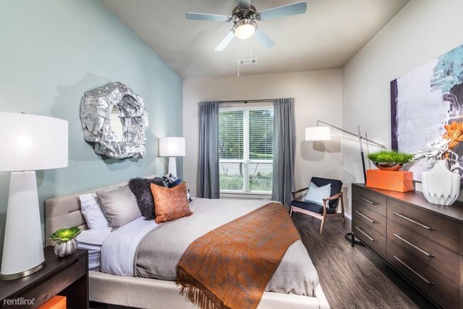 Foto del edificio - 1 br, 1 bath Apartment - 1000 Main St 033