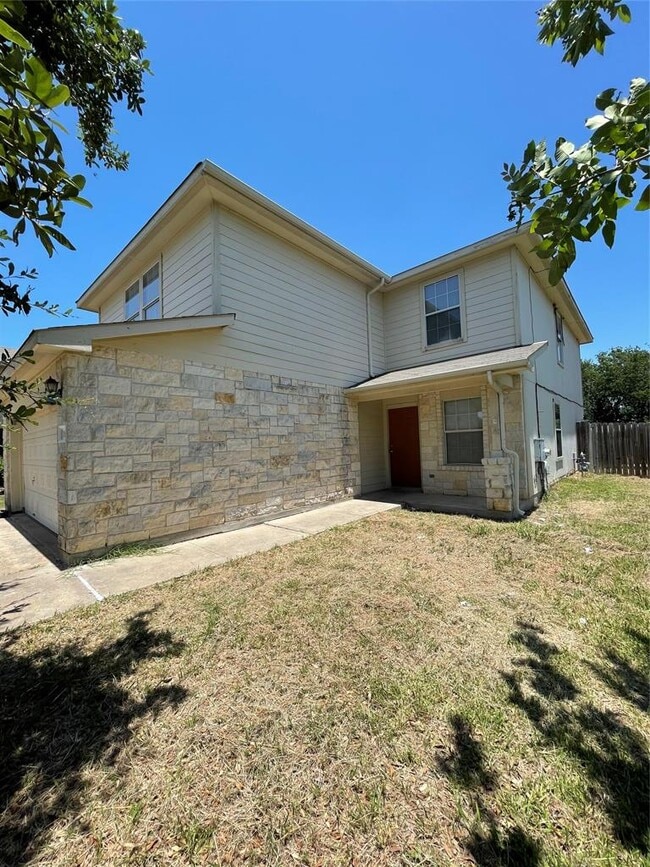 Building Photo - 11816 Plains Valley Dr