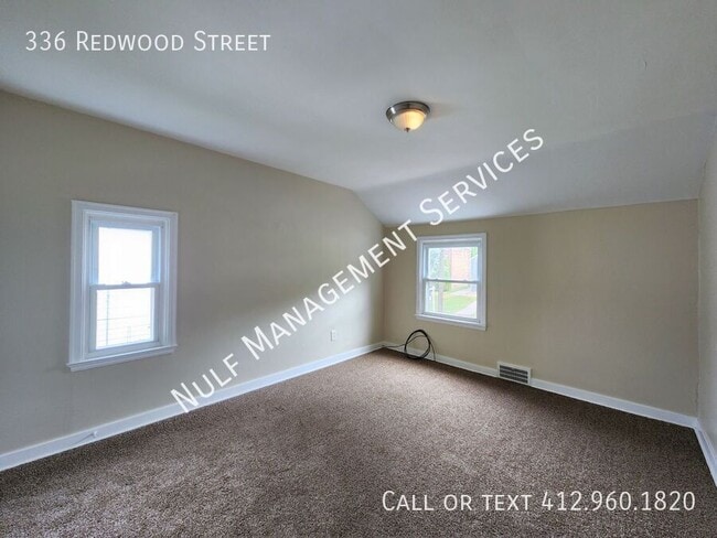 Building Photo - 336 Redwood St