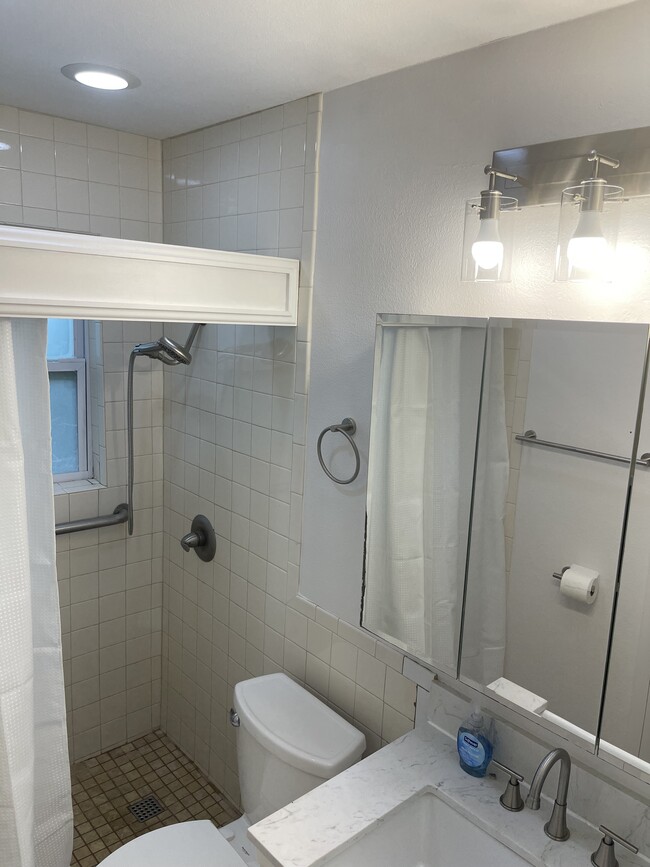 Foto del edificio - 4800-4813 13th Ave N