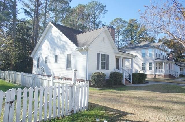 Building Photo - 112 W Gale St