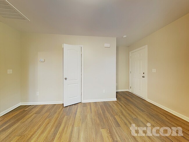 Foto del edificio - 572 Gentle Breeze Ln