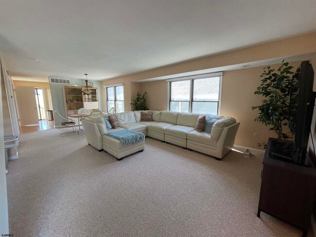 Building Photo - 9310 Monmouth Ave