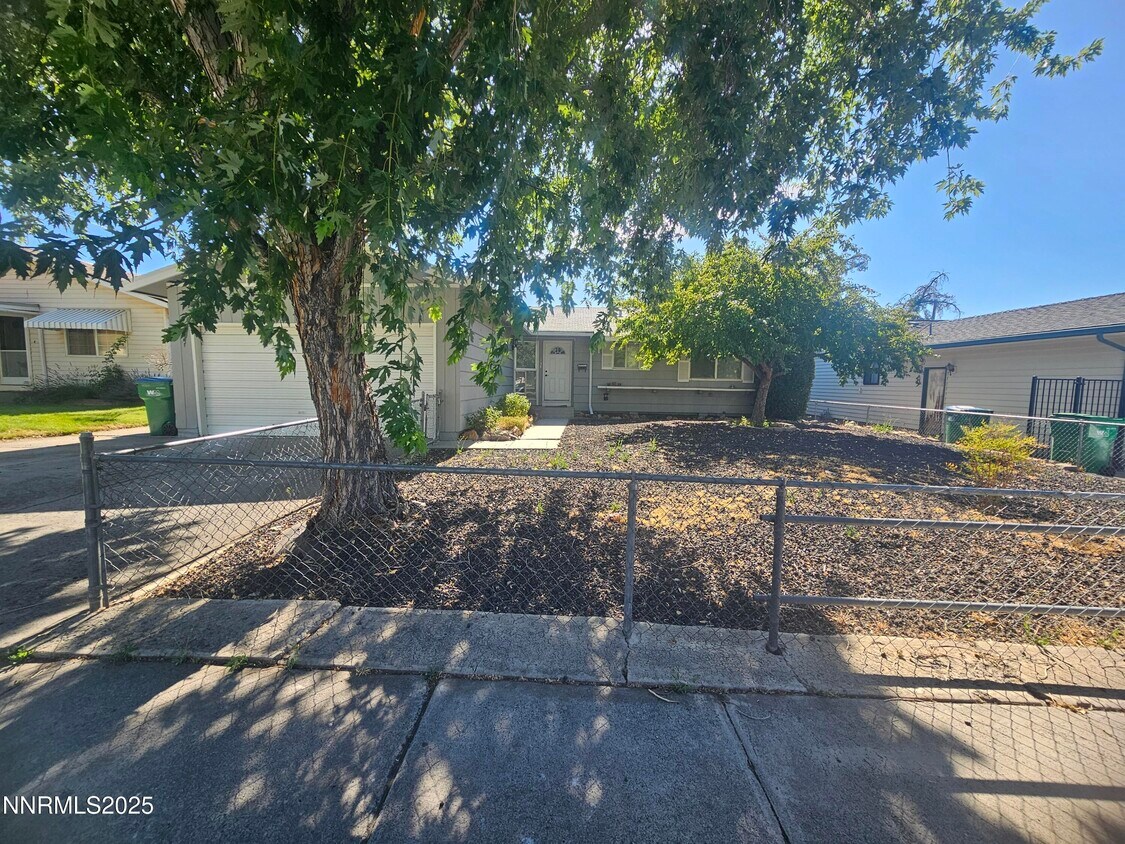 Foto principal - 3430 Nowlin Ln