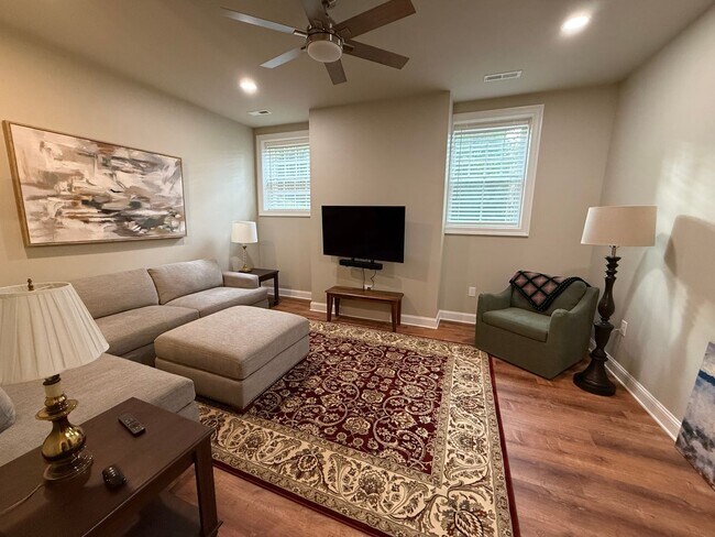 Foto del edificio - 2021 Rivermont Ave