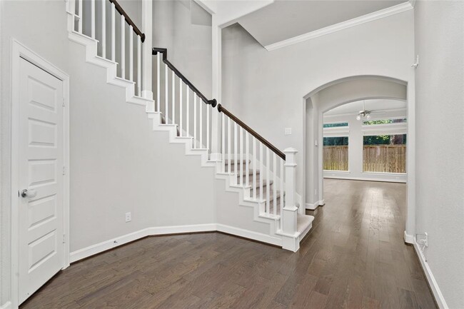 Building Photo - 927 W Lacey Garden Loop