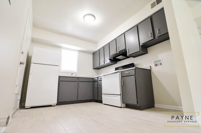 Foto del edificio - 4217 Rosemont Dr