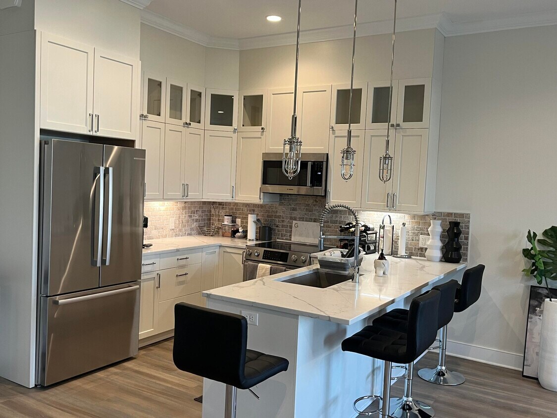 1077 Boston Post Rd Unit 4, Darien, CT 06820 Room for Rent in Darien