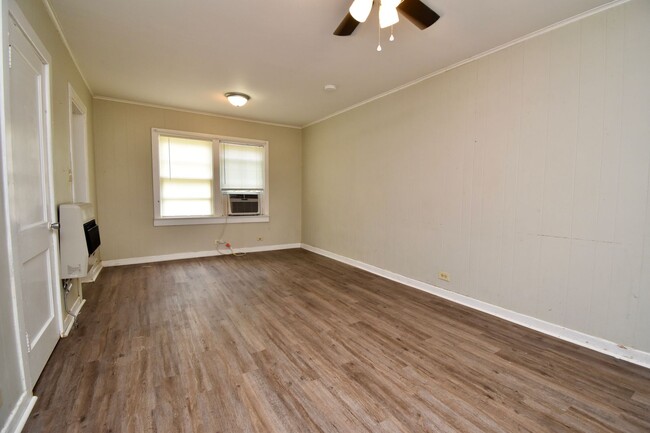Foto del edificio - Walking Distance to LA Tech!