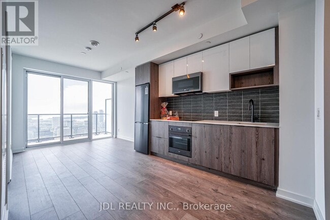 Building Photo - 5 Defries St