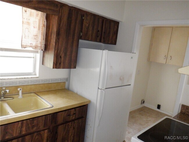 Foto del edificio - 923 E Turner Camp Rd