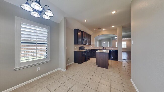 Foto del edificio - 23306 E Pine Ivy Ln
