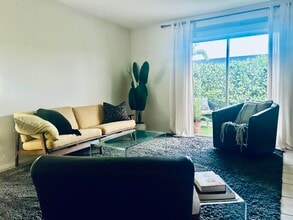 Building Photo - 3403 Hi St