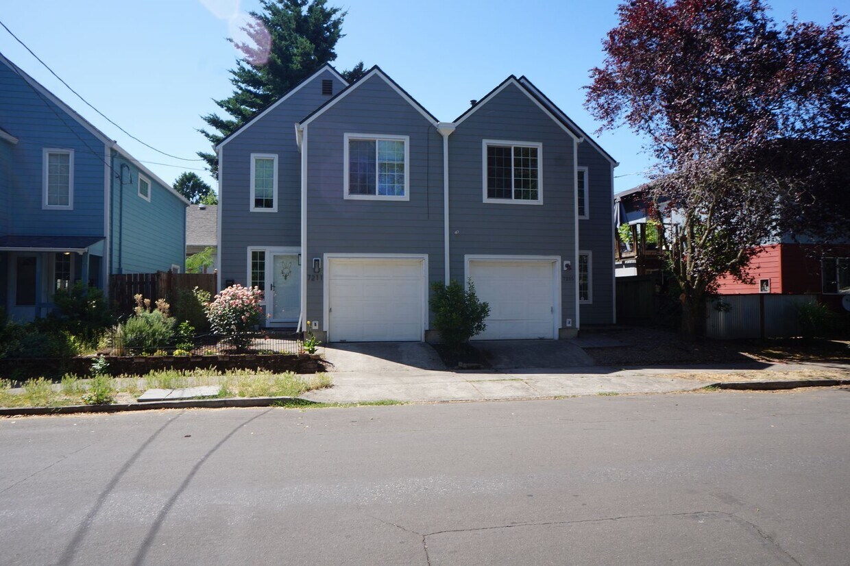 Foto principal - St Johns 3 bedroom 2 bathroom beauty!