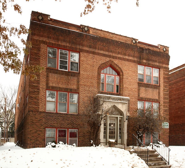 Building Photo - 935 Goodrich Ave