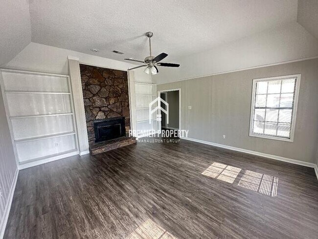 Building Photo - 4247 Moon Fall Way - Available NOW!