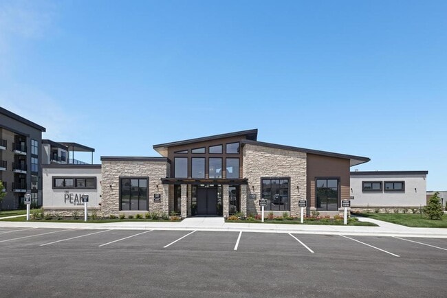 Building Photo - The Peak at Sonoma