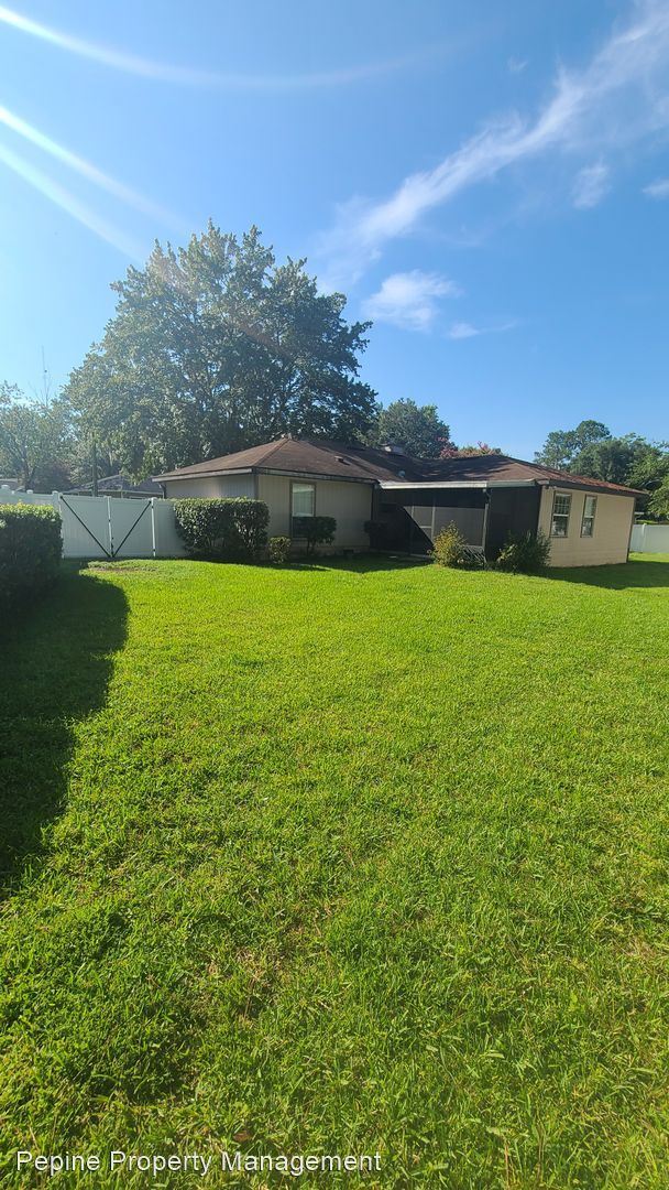 Building Photo - 3 br, 2 bath House - 11148 NW 61st Terrace