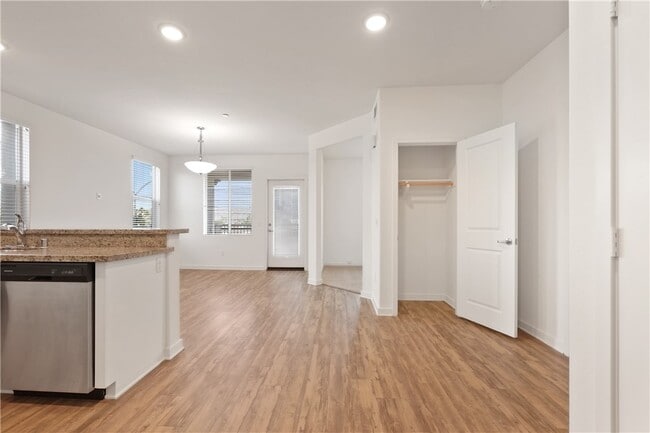 Foto del edificio - 184 N Prospect St