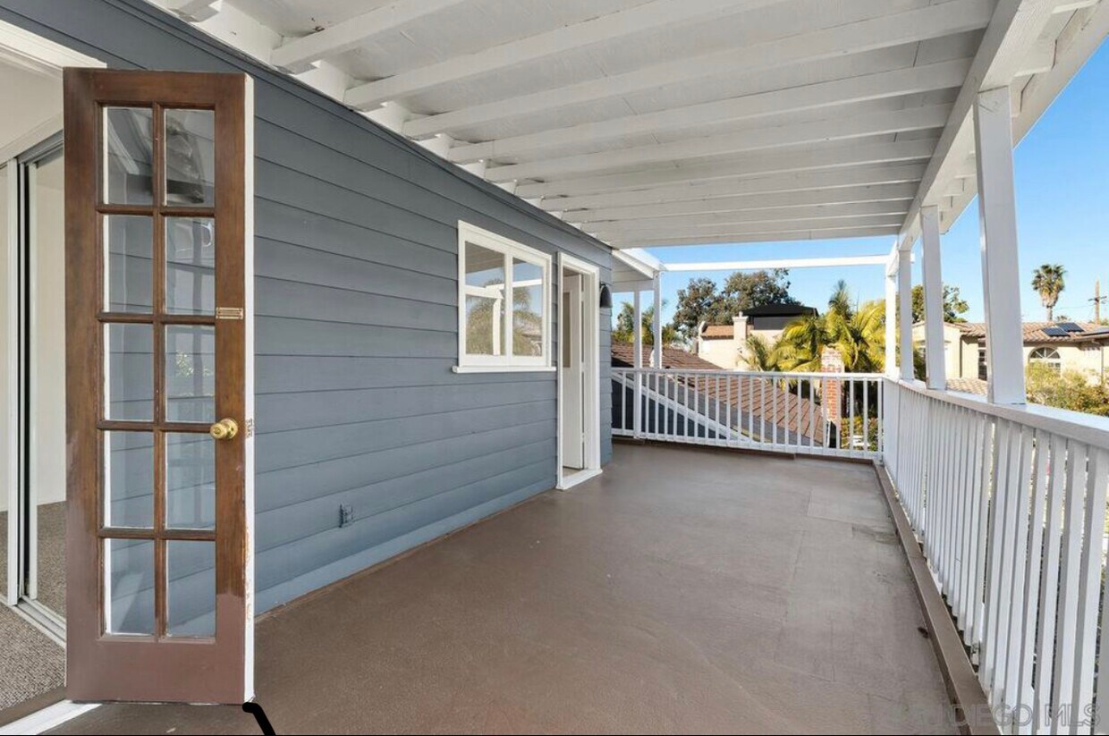 Primary Photo - 6727 Tyrian St