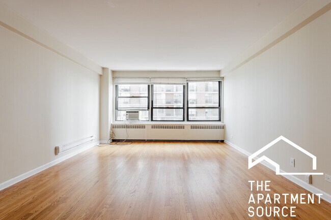 Foto del edificio - 4180 N Marine Dr