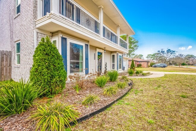 Building Photo - 4261 Obregon Dr