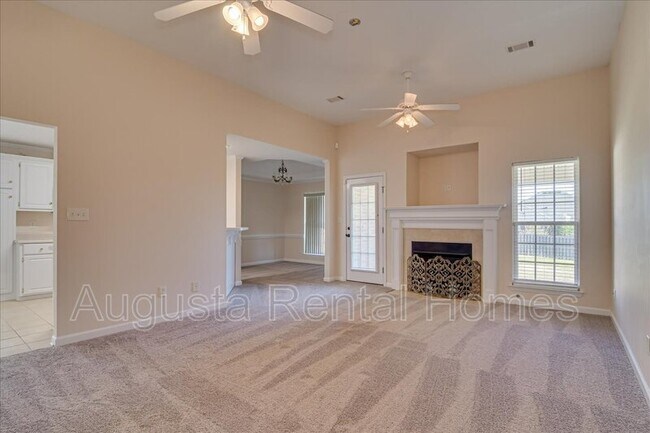 Foto del edificio - 1904 Long Creek Falls