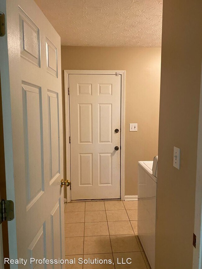 Foto del edificio - 4 br, 2 bath House - 2351 Young Farm Place
