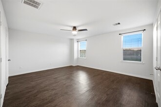 Building Photo - 12731 Mystic Water Ln