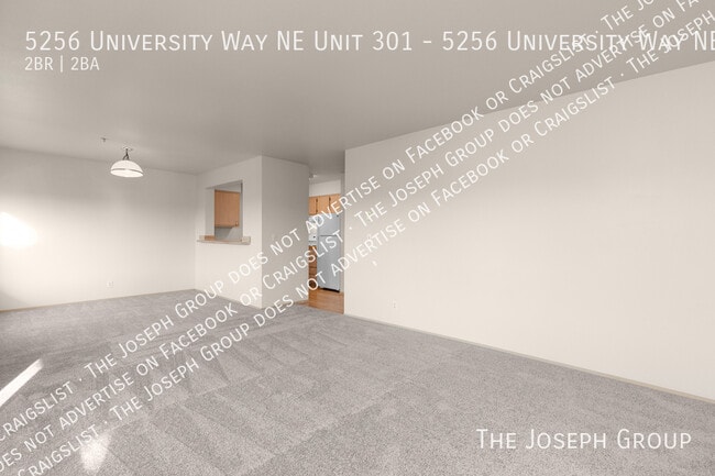 Foto del edificio - 5256 University Wy NE