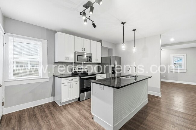 Building Photo - Spacious and Convenient 3-Bedroom Home in Indianapolis