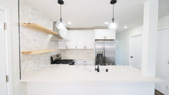 Building Photo - 3691 North Way