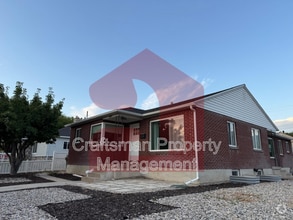 Building Photo - 2697 Glenmare St