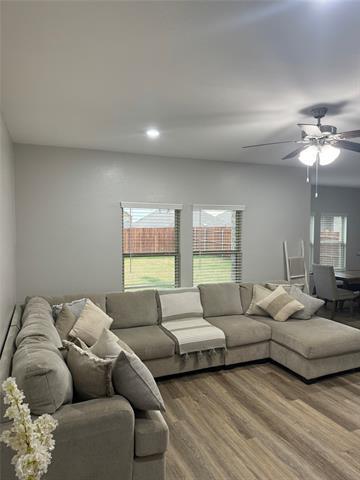 Foto del edificio - 860 Moonwake Dr