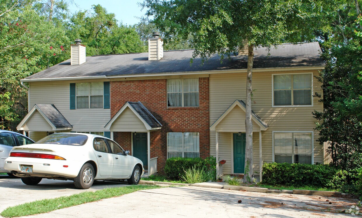 Building Photo - 3724 Donovan Dr