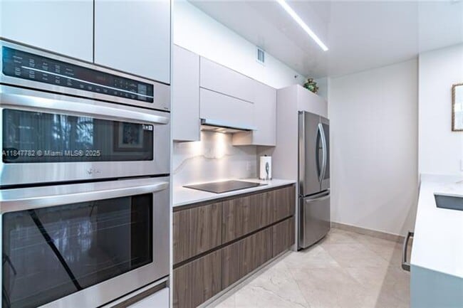 Photo - 17555 Atlantic Blvd Apartment