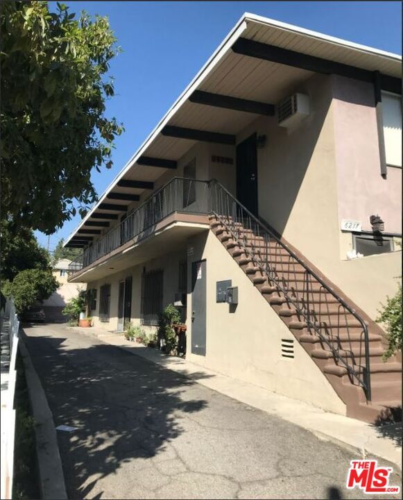 6217 Afton Pl Unit 8, Los Angeles, CA 90028 Room for Rent in Los