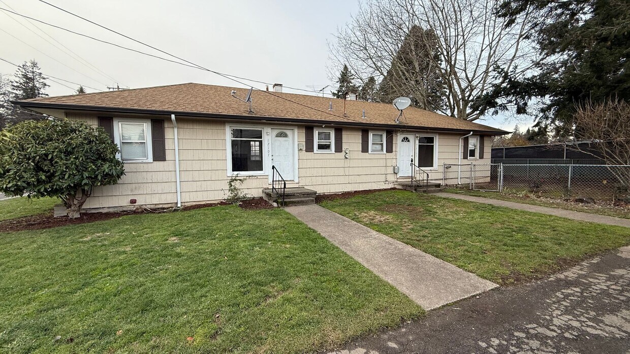 Market Flats - Market Flats